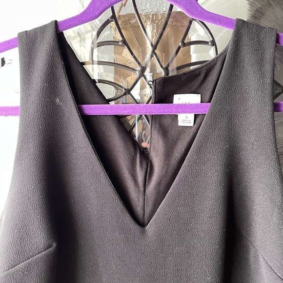 Sleeveless Dress - Picture 3 of 6